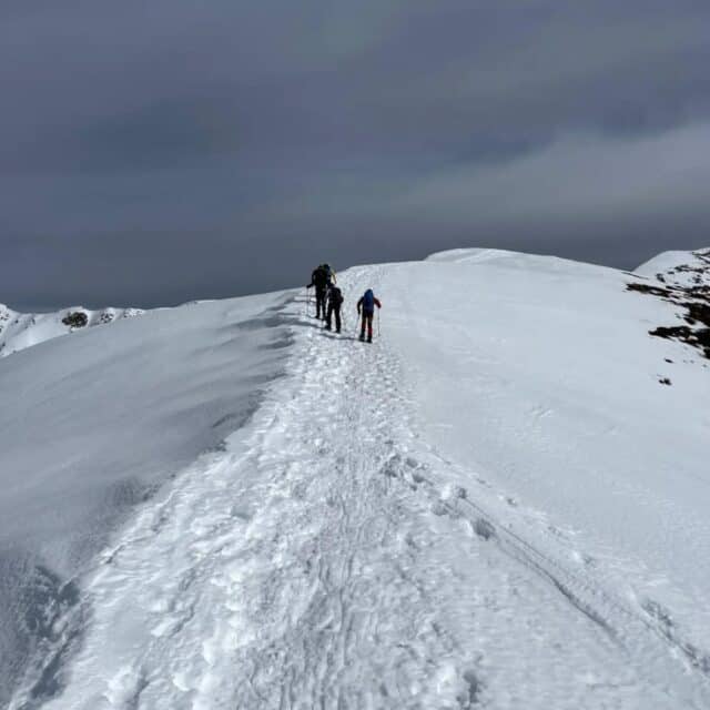 Week end 21 22 febbraio cusna libro aperto (4)