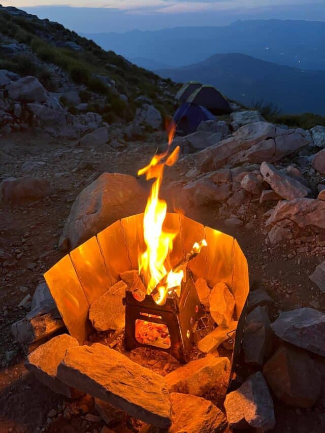 Agoto oltre le nuvole in tenda sulle apuane (1)