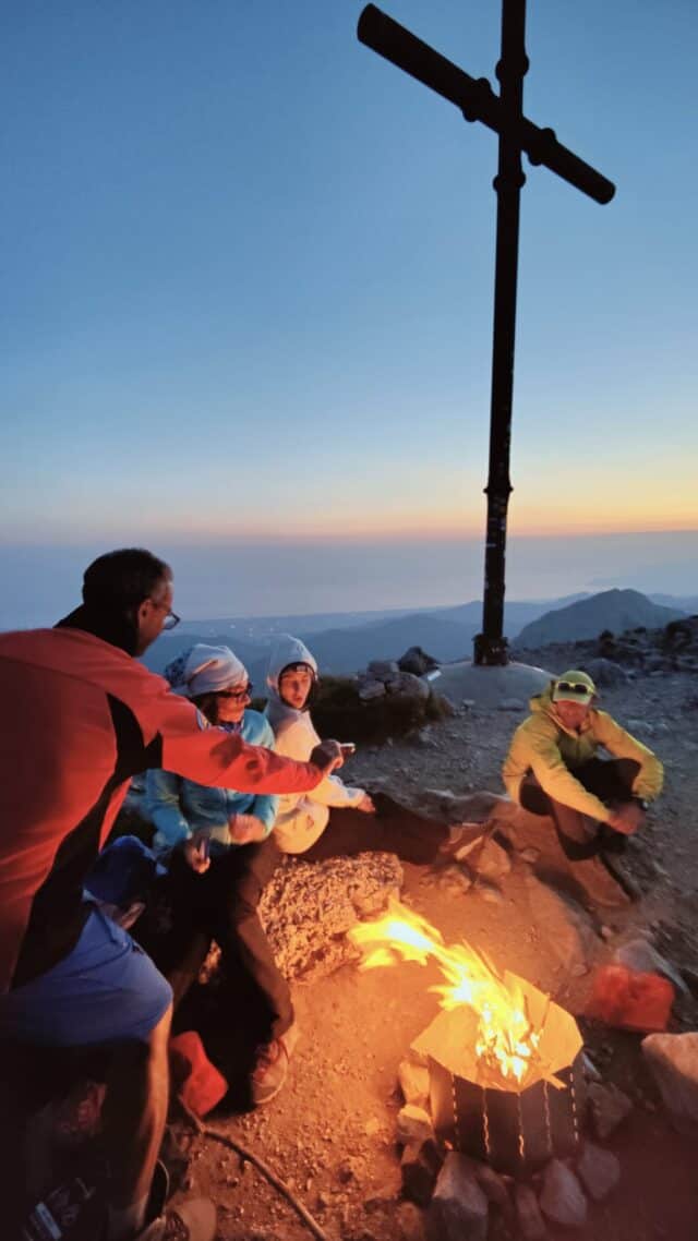 Agoto oltre le nuvole in tenda sulle apuane (17)