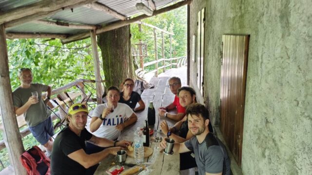 Agoto oltre le nuvole in tenda sulle apuane (3)