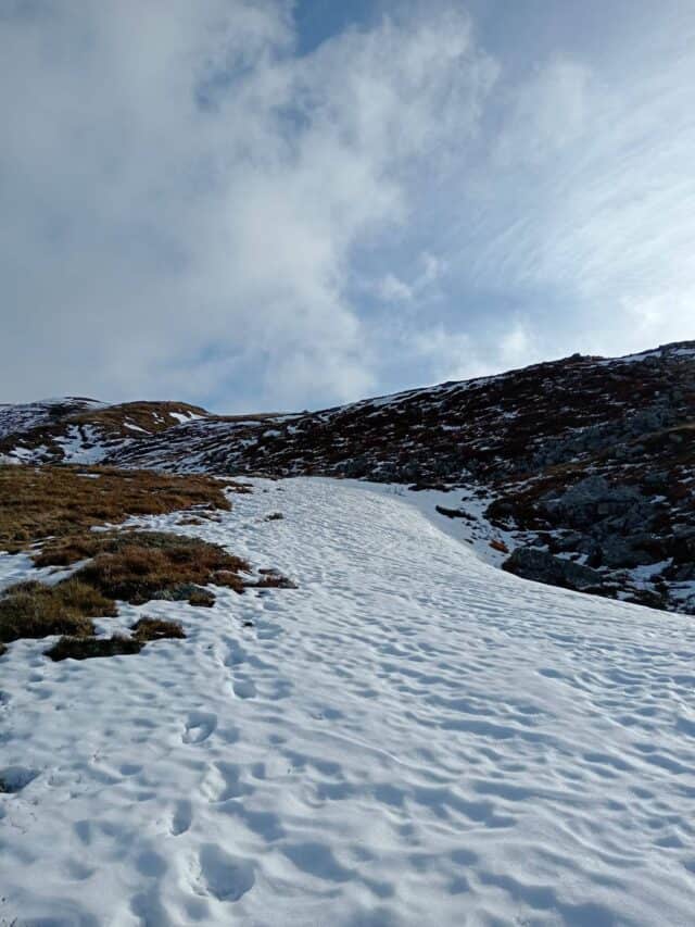 Libro aperto trekking invernale 20 12 2025 (3)